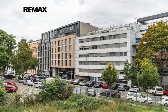 Pronájem kanceláře, Praha - Smíchov, Kováků, 103 m2
