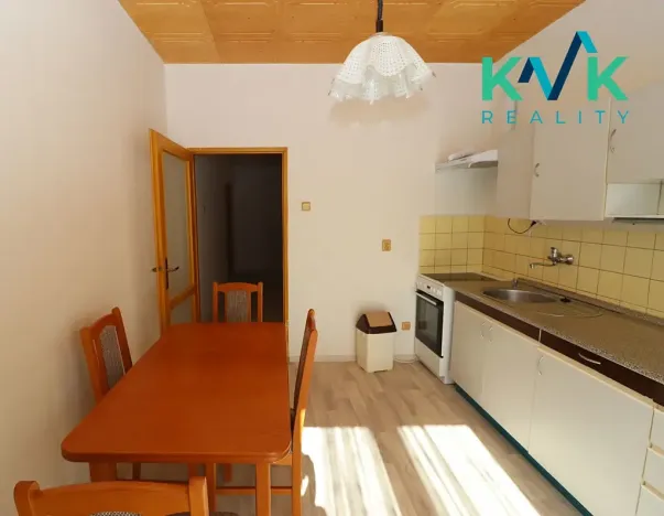 Pronájem bytu 2+1, Ostrov, Mánesova, 58 m2