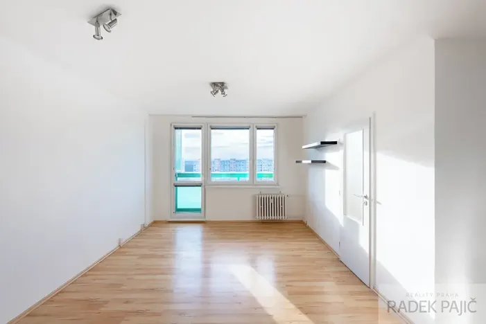 Pronájem bytu 1+1, Praha - Háje, Kosmická, 48 m2