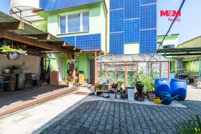 Prodej činžovního domu, Otrokovice - Kvítkovice, tř. Osvobození, 422 m2