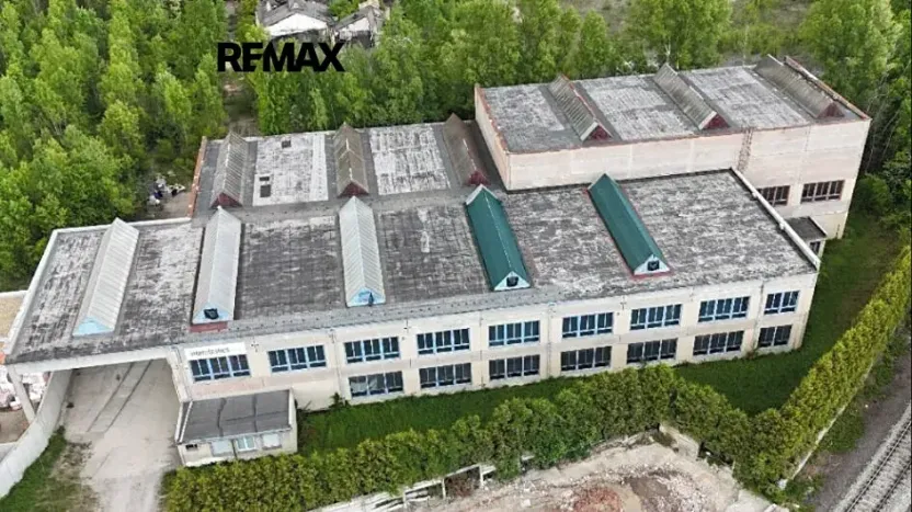 Pronájem výrobních prostor, Roudnice nad Labem, Pracnerova, 2250 m2