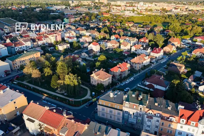 Prodej vícegeneračního domu, Novosedlice, Husova, 360 m2