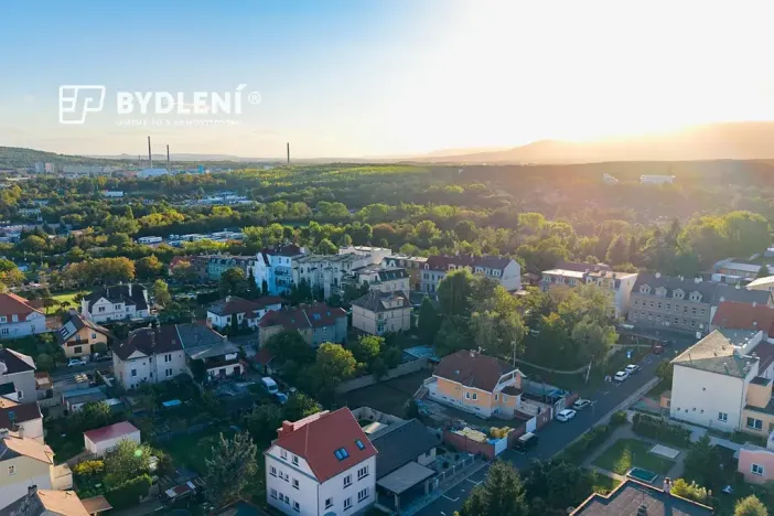 Prodej vícegeneračního domu, Novosedlice, Husova, 360 m2
