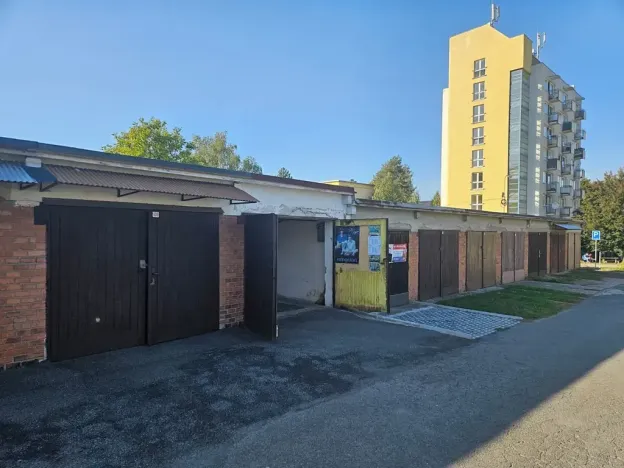 Prodej garáže, Zlín, Broučkova, 18 m2