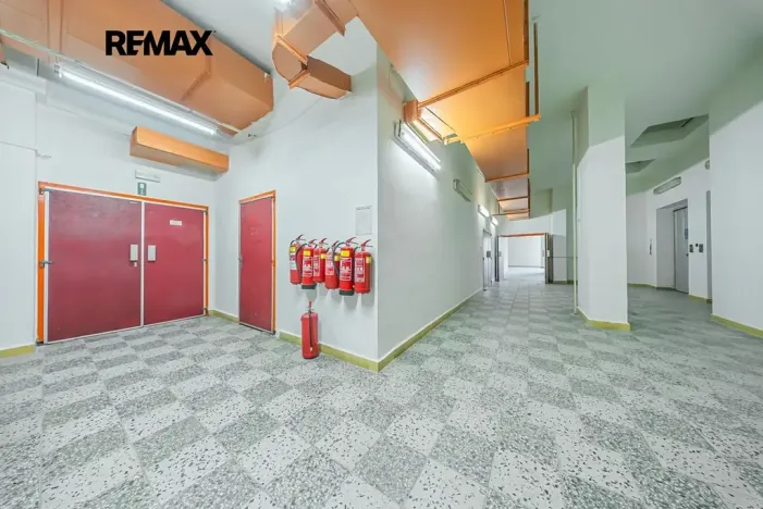 Pronájem obchodního prostoru, Štětí, Obchodní, 460 m2