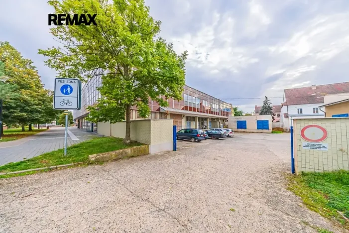Pronájem obchodního prostoru, Štětí, Obchodní, 460 m2