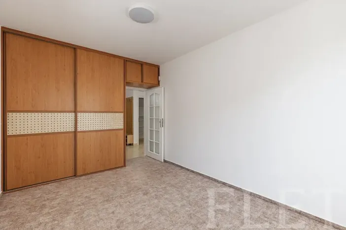Pronájem bytu 2+kk, Praha - Záběhlice, Velenovského, 53 m2