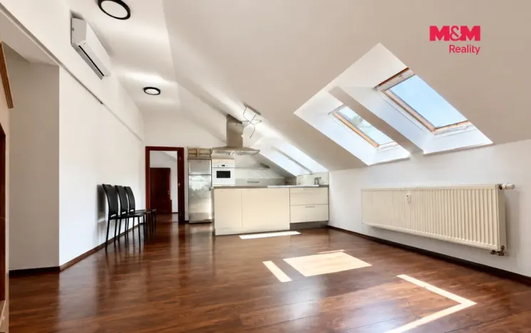 Prodej bytu 3+kk, Praha, Donská, 75 m2