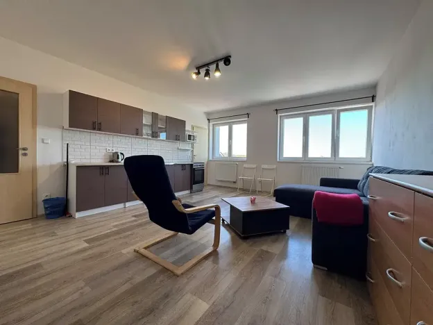 Pronájem bytu 1+kk, Pardubice, Chrudimská, 35 m2