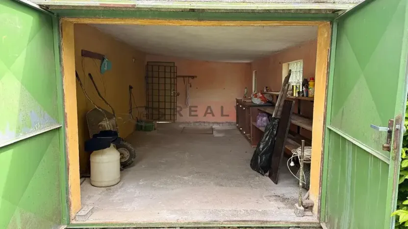 Prodej garáže, Litvínovice, 28 m2