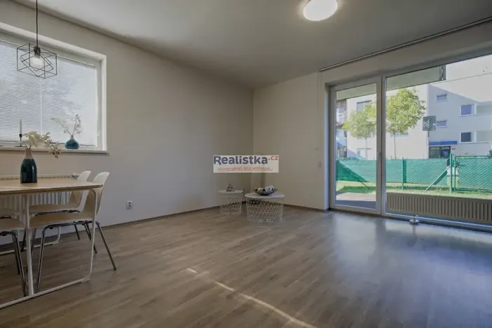 Pronájem bytu 2+kk, Plzeň, Křepelková, 59 m2