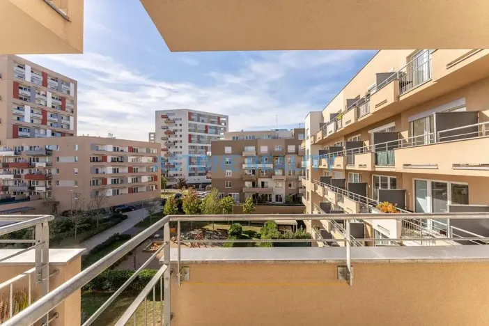 Prodej bytu 1+kk, Praha - Horní Měcholupy, Mantovská, 36 m2