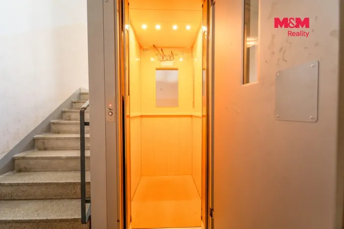 Prodej bytu 1+kk, Plzeň - Lobzy, Pod Vrchem, 20 m2