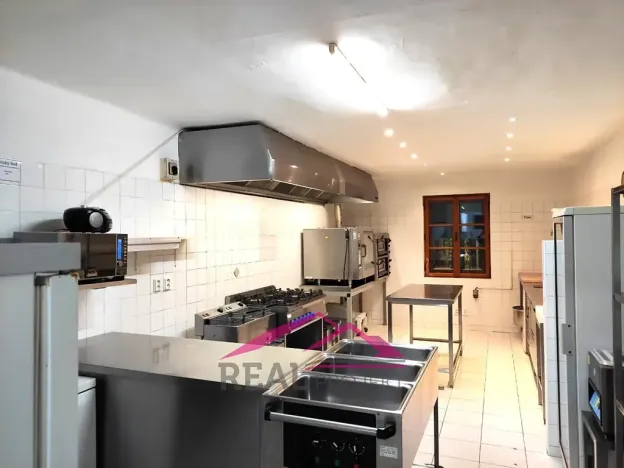 Pronájem obchodního prostoru, Čebín, 180 m2