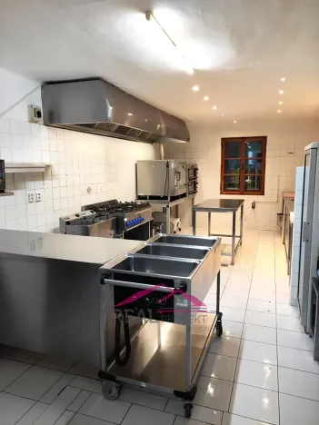 Pronájem obchodního prostoru, Čebín, 180 m2