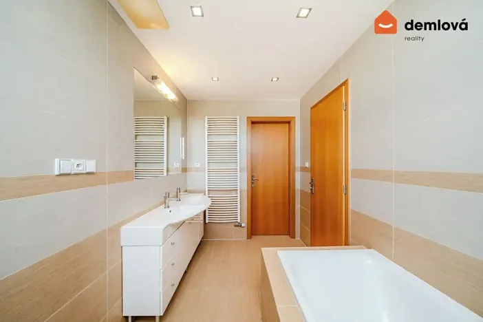Pronájem bytu 4+kk, Ostrava, Blahoslavova, 122 m2