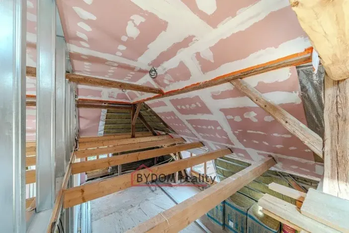 Prodej bytu 4+kk, Líšťany, 125 m2