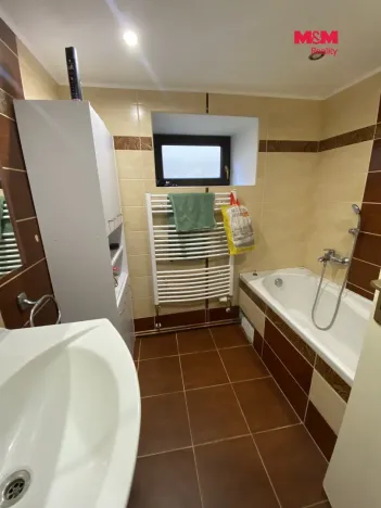 Prodej rodinného domu, Radkovice u Budče, 250 m2