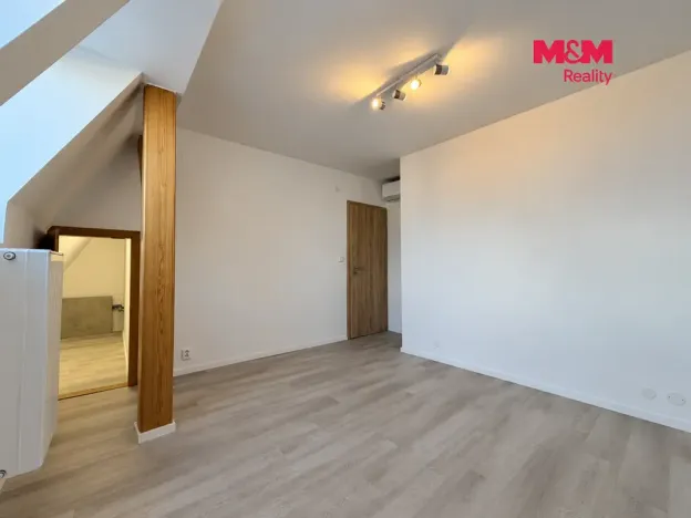 Pronájem bytu 2+1, Kladno, Osvoboz. pol. vězňů, 53 m2