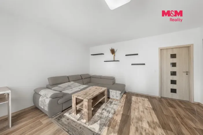 Prodej bytu 3+1, Ústí nad Labem - Krásné Březno, Obvodová, 74 m2