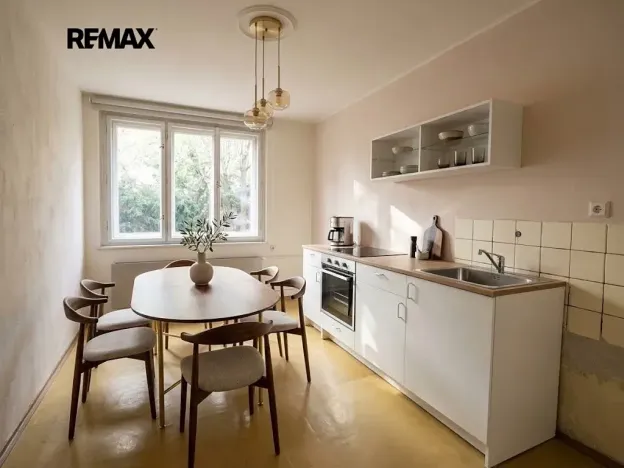 Pronájem bytu 2+1, Praha - Hostivař, Pod štěpem, 68 m2
