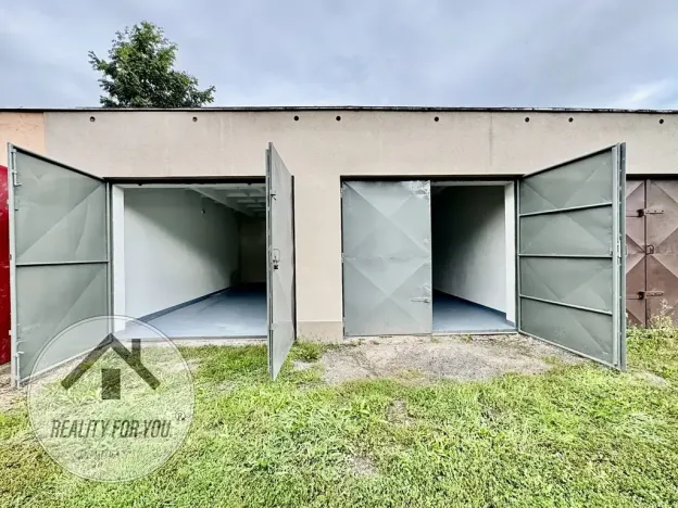 Pronájem garáže, Mladá Boleslav, Nádražní, 19 m2