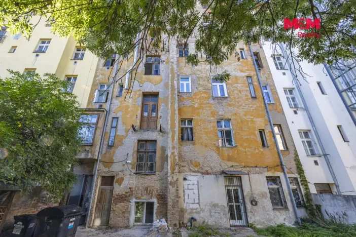 Prodej obchodního prostoru, Praha, Seifertova, 110 m2