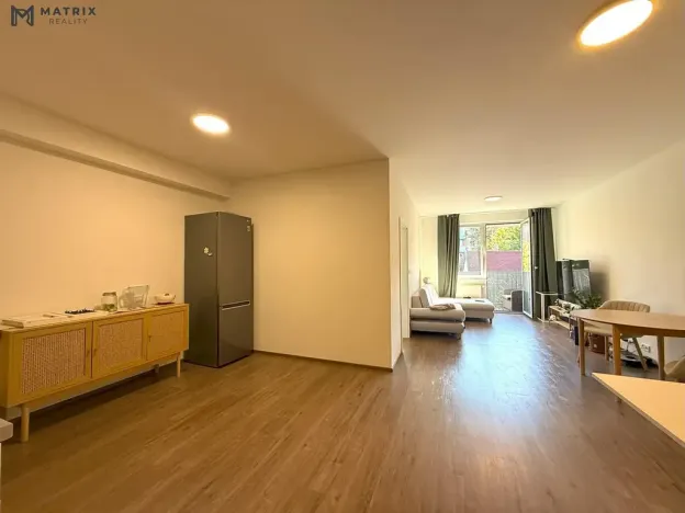 Pronájem bytu 2+kk, Praha - Libeň, U Rokytky, 76 m2