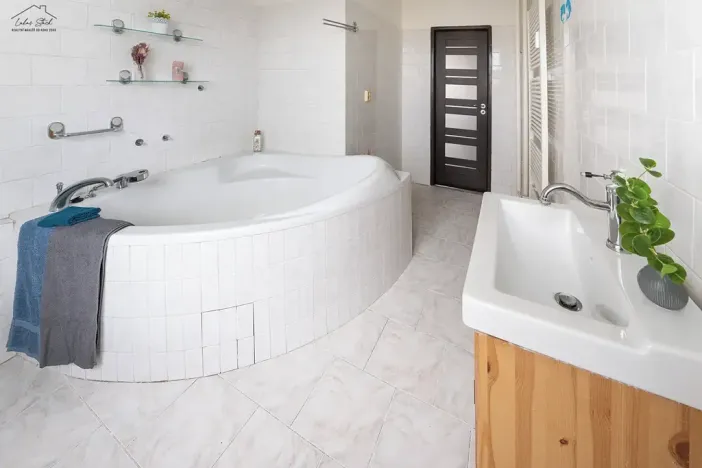 Prodej bytu 3+1, Praha - Záběhlice, Hlavní, 72 m2