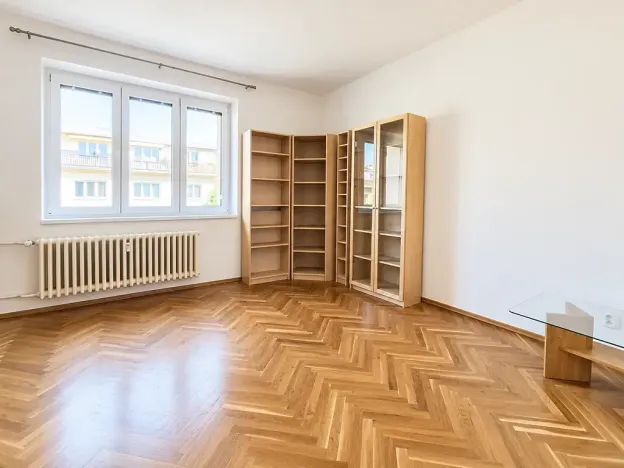 Pronájem bytu 1+kk, Praha - Žižkov, Biskupcova, 30 m2