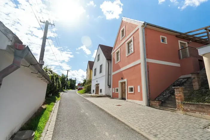 Prodej vinného sklepa, Pavlov, Zahradní, 198 m2