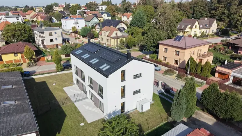 Prodej rodinného domu, Praha - Horní Počernice, Bříšťanská, 218 m2