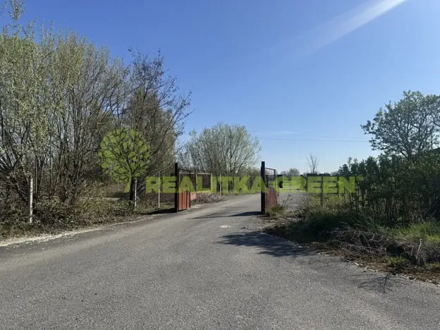 Prodej komerčního pozemku, Holešov, 27330 m2