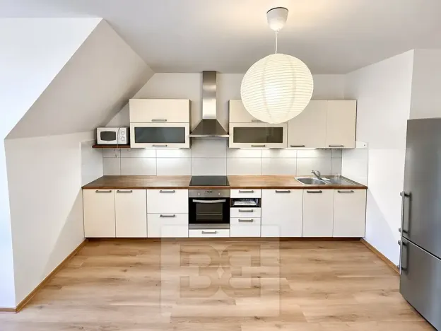 Pronájem bytu 4+1, Praha - Vokovice, Na rozdílu, 99 m2