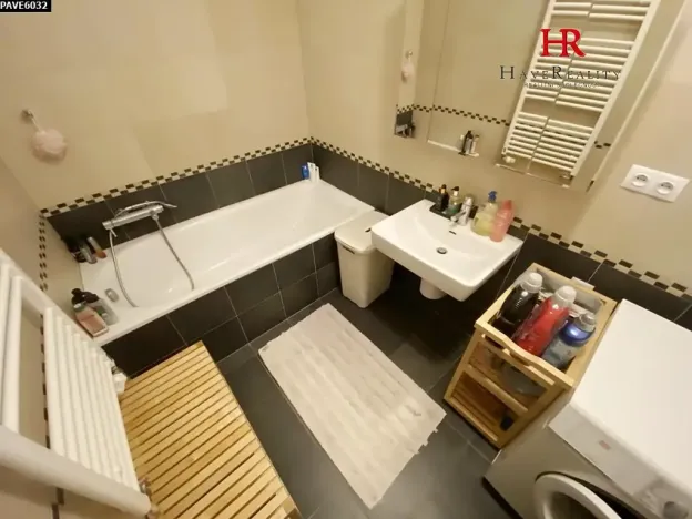 Pronájem bytu 2+kk, Praha - Holešovice, U Uranie, 65 m2