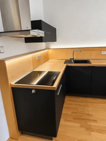 Pronájem bytu 2+kk, Praha - Žižkov, Baranova, 58 m2