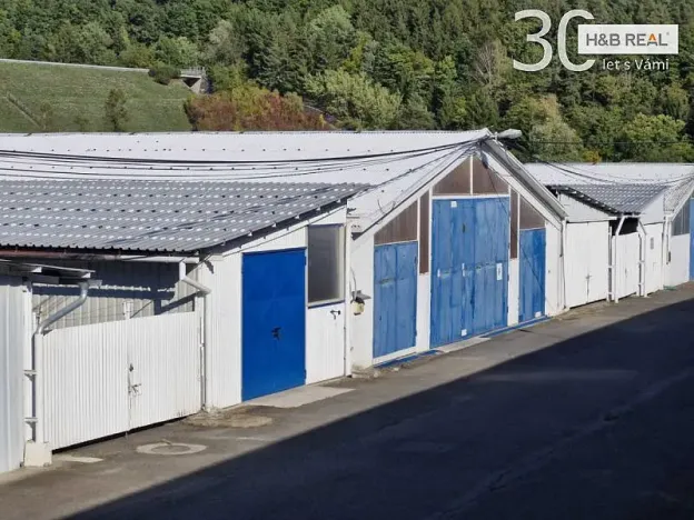 Pronájem skladu, Slušovice, 1300 m2
