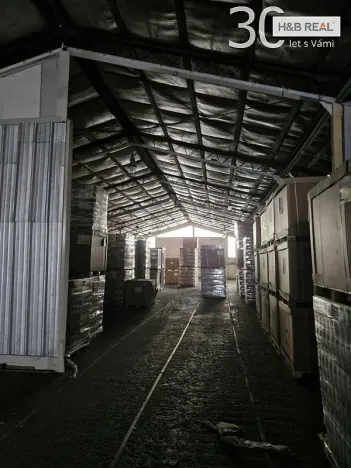 Pronájem skladu, Slušovice, 1300 m2