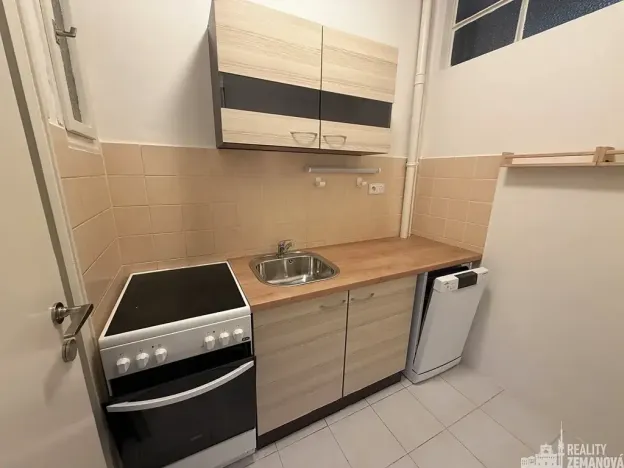 Pronájem bytu 2+1, Praha - Malá Strana, Šeříková, 50 m2
