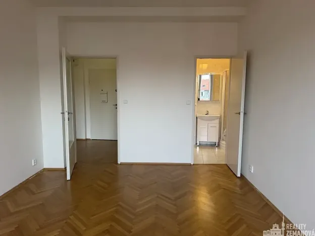 Pronájem bytu 2+1, Praha - Malá Strana, Šeříková, 50 m2