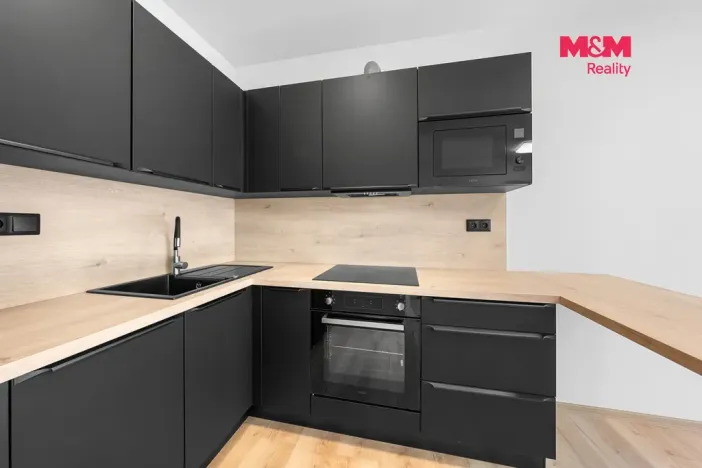 Pronájem bytu 2+kk, Děčín - Děčín I-Děčín, Masarykovo nám., 47 m2
