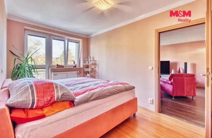 Prodej bytu 3+1, Ostrov, Luční, 89 m2