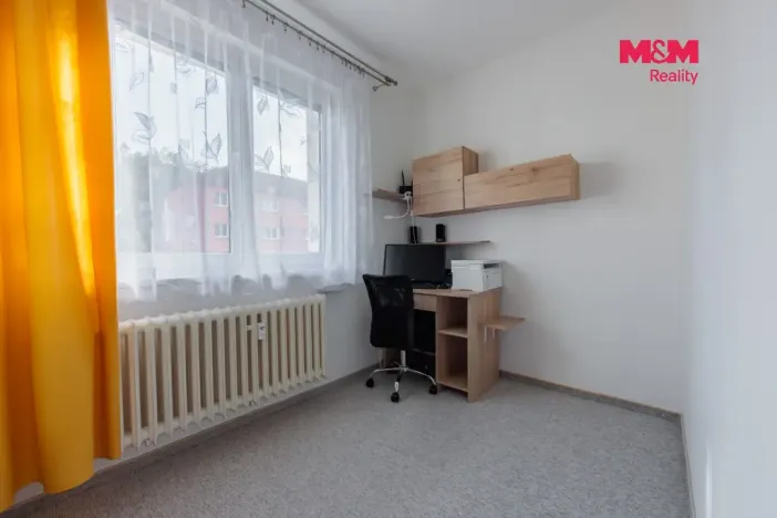 Prodej bytu 3+1, Karlovy Vary, Šumavská, 64 m2