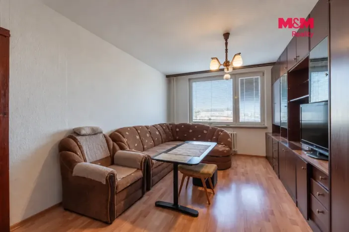 Prodej bytu 2+kk, Králův Dvůr, Nad Stadionem, 43 m2