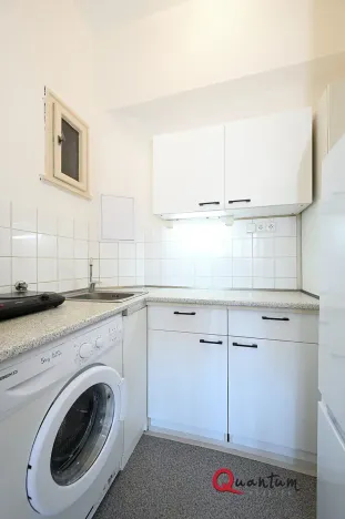 Pronájem bytu 1+kk, Praha - Holešovice, Veverkova, 29 m2