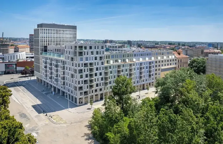 Pronájem garážového stání, Brno, Fuchsova, 13 m2