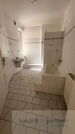 Prodej obchodního prostoru, Rumburk, Třída 9. května, 300 m2