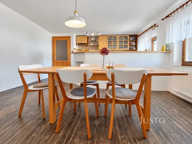 Prodej rodinného domu, Zdíkov, 232 m2