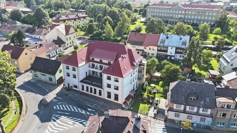 Prodej ubytování, Doksy, Tyršovo náměstí, 1342 m2