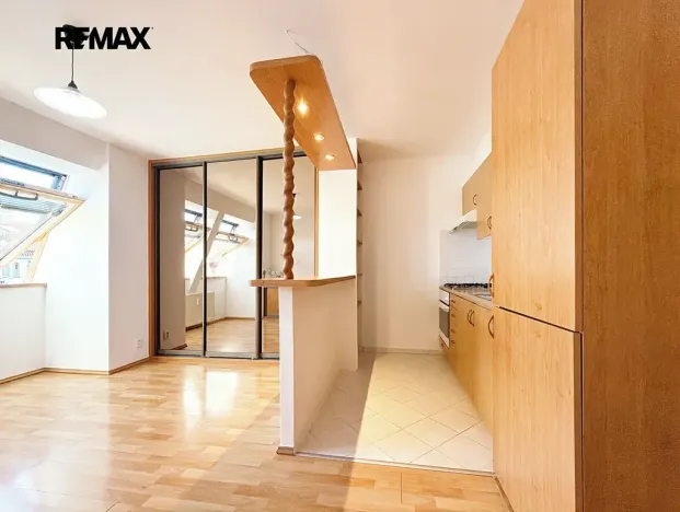 Prodej bytu 1+kk, Praha - Kyje, Lipnická, 25 m2